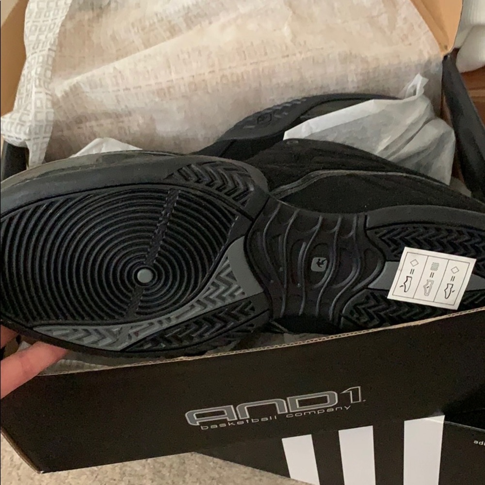 And1 Rocket 3.0 Mid Men’s Basketball Shoes